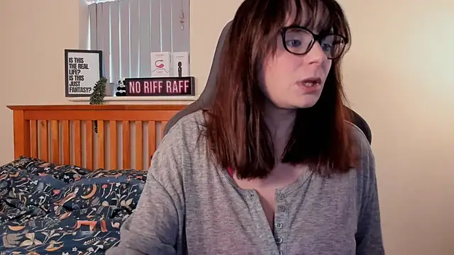 LucieWinters UK online show from 13, 1, 2025