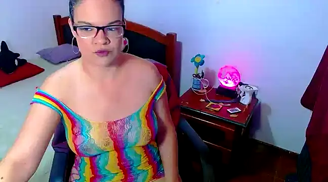 Snapshot of luchiana_hott21 chatting on 1, 3, 2025 luchiana hott21 online show from 1, 3, 2025