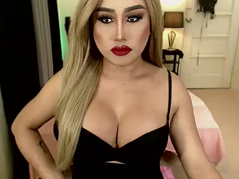 Snapshot of MISTRESS_OF_EVILCUMxx chatting on 8, 3, 2025 MISTRESS OF EVILCUMxx online show from 8, 3, 2025