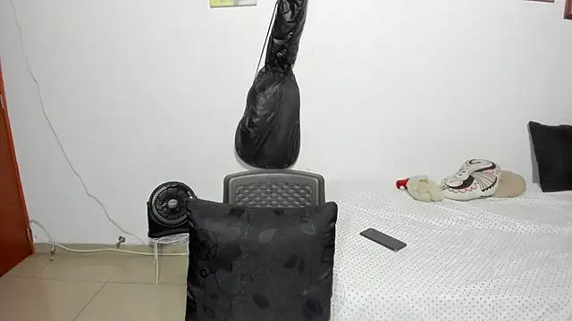 D-yanamilf online show from 14, 9, 2025