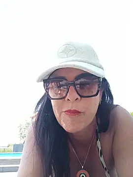 Linda1975 online show from 23, 6, 2026