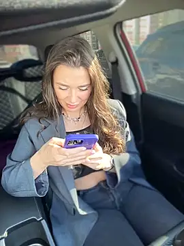 Emma Catt online show from 16, 3, 2025