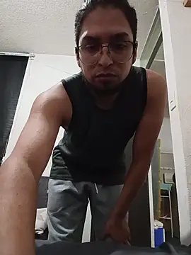 BossyTrio online show from 1, 2, 2026