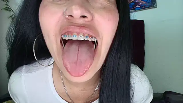 Tania mature online show from 24, 11, 2025