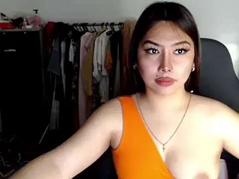 urqueendominant online show from 15, 3, 2025