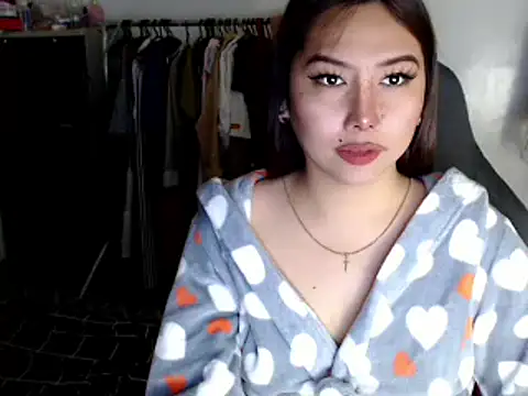 urqueendominant online show from 23, 3, 2025