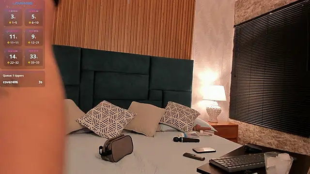 Kareena chopra online show from 21, 10, 2025