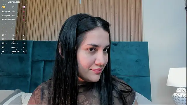 Snapshot of Kareena_chopra chatting on 28, 5, 2026 Kareena chopra online show from 28, 5, 2026