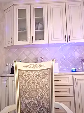 Snapshot of mom4you chatting on 9, 3, 2025 mom4you online show from 9, 3, 2025