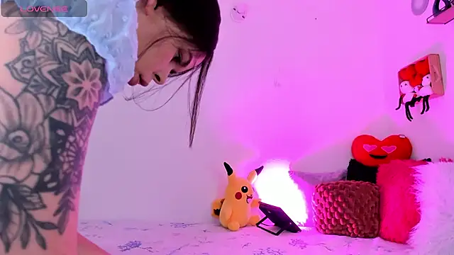 Snapshot of carolina16love chatting on 4, 3, 2025 carolina16love online show from 4, 3, 2025