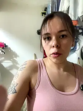 Snapshot of carolina16love chatting on 9, 10, 2025 carolina16love online show from 9, 10, 2025