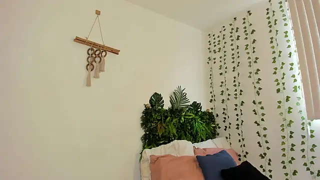 karlye 5 online show from 14, 3, 2025