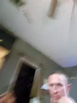 Snapshot of BreakBread974 chatting on 14, 2, 2025 BreakBread974 online show from 14, 2, 2025