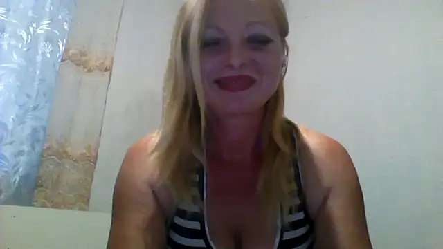 Snapshot of Lola_115 chatting on 11, 6, 2026 Lola 115 online show from 11, 6, 2026