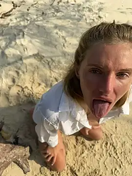 Snapshot of neighbours_love chatting on 30, 1, 2025 neighbours love online show from 30, 1, 2025