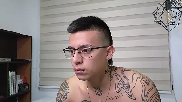 SIXXTOLOVE18 online show from 27, 3, 2026