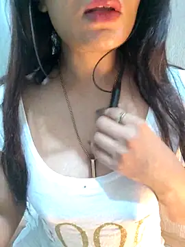 Snapshot of RadhaBabe chatting on 15, 5, 2026 RadhaBabe online show from 15, 5, 2026