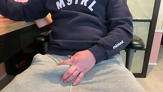 Snapshot of jimmi_xxl chatting on 25, 3, 2026 jimmi xxl online show from 25, 3, 2026