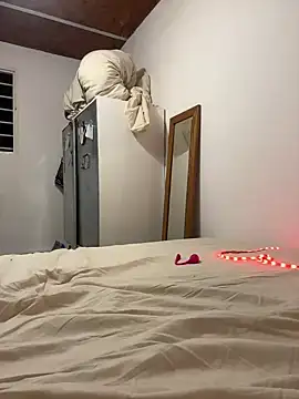 Snapshot of indierotic chatting on 30, 12, 2024 indierotic online show from 30, 12, 2024