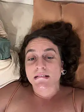 Snapshot of indierotic chatting on 26, 2, 2025 indierotic online show from 26, 2, 2025