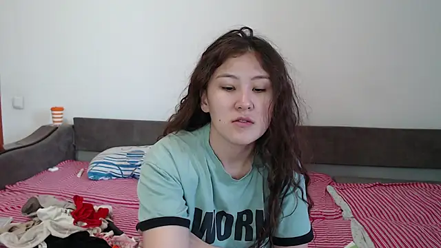 Snapshot of Riz_girl chatting on 19, 9, 2025 Riz girl online show from 19, 9, 2025