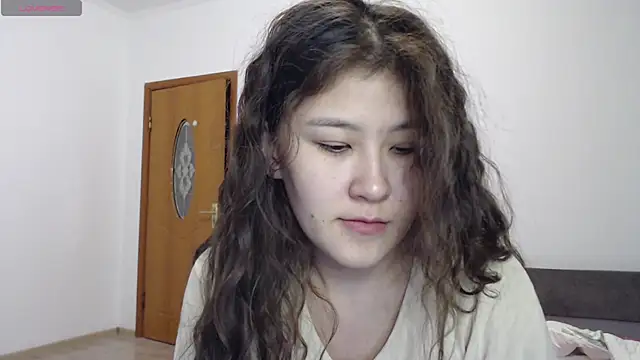 Snapshot of Riz_girl chatting on 5, 10, 2025 Riz girl online show from 5, 10, 2025