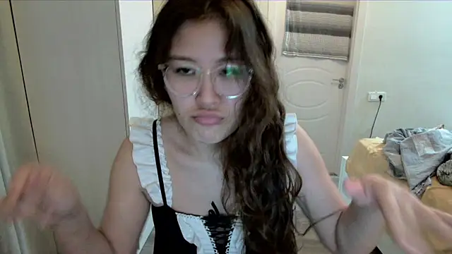 Snapshot of Riz_girl chatting on 5, 2, 2026 Riz girl online show from 5, 2, 2026