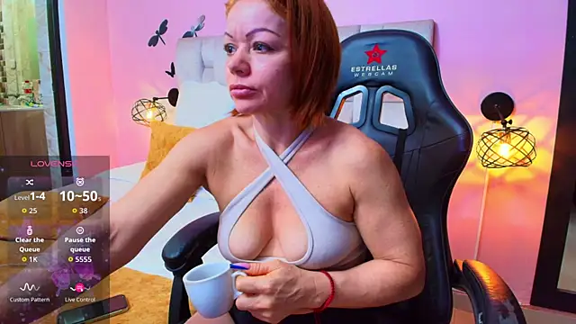 yulina xue online show from 4, 5, 2026
