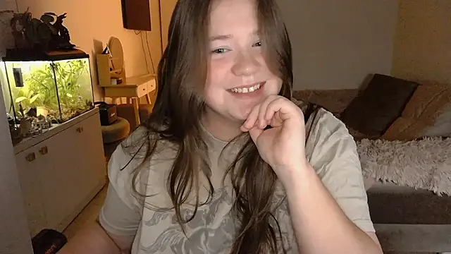 Snapshot of remirann_ chatting on 4, 12, 2024 remirann  online show from 4, 12, 2024