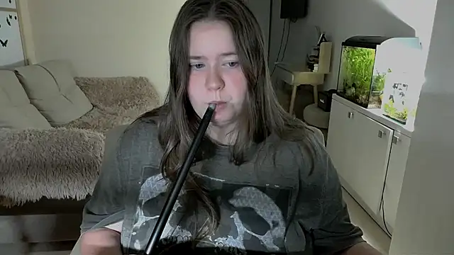 Snapshot of remirann_ chatting on 3, 3, 2025 remirann  online show from 3, 3, 2025