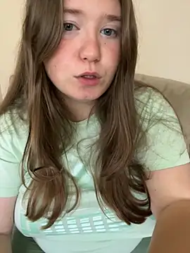 Snapshot of remirann_ chatting on 11, 9, 2025 remirann  online show from 11, 9, 2025