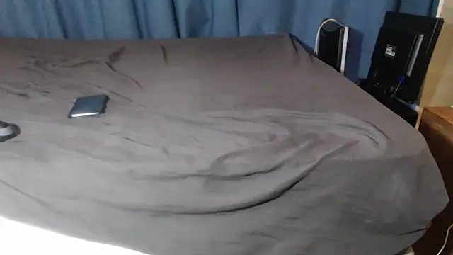 Snapshot of Sweetslender chatting on 7, 1, 2026 Sweetslender online show from 7, 1, 2026