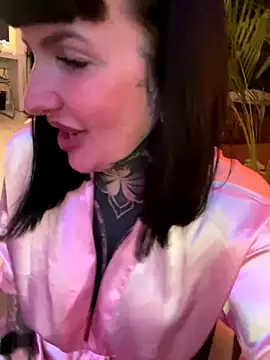 InkedBiitch online show from 3, 12, 2024