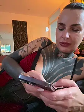 InkedBiitch online show from 11, 5, 2026