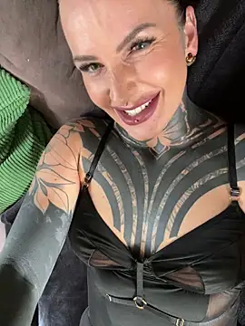 InkedBiitch online show from 8, 6, 2026