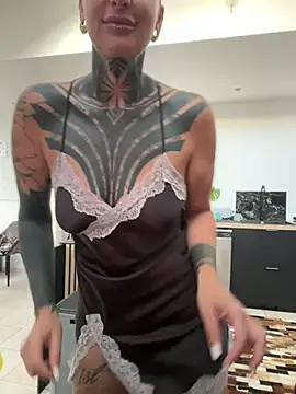 InkedBiitch online show from 17, 7, 2026