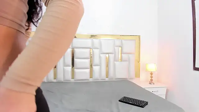 Kylieandjhonny online show from 14, 3, 2025