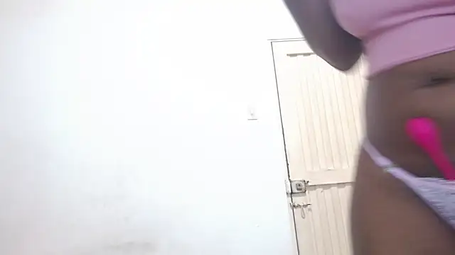 Snapshot of hot_and_naughty_latin chatting on 19, 2, 2026 hot and naughty latin online show from 19, 2, 2026