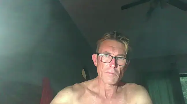 Snapshot of xykenrah@xh chatting on 8, 1, 2025 xykenrahxh online show from 8, 1, 2025