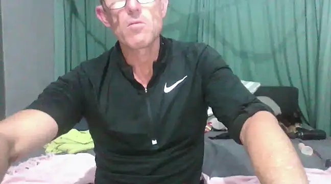 Snapshot of xykenrah@xh chatting on 15, 3, 2025 xykenrahxh online show from 15, 3, 2025