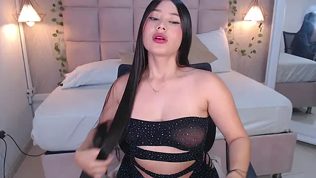 Anthonela love  online show from 11, 9, 2025