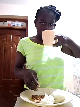 Snapshot of _cutemelania chatting on 5, 1, 2025  cutemelania online show from 5, 1, 2025