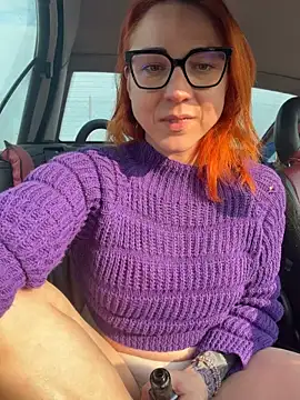 Nikky Divine online show from 21, 3, 2026