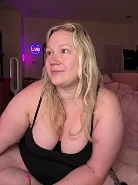 PiggyRose online show from 2, 5, 2026