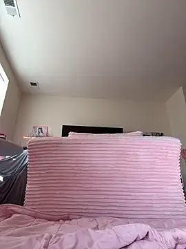 PiggyRose online show from 4, 5, 2026