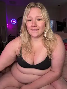 PiggyRose online show from 6, 5, 2026