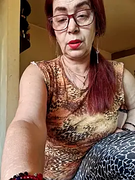 Chriss Tinaa online show from 6, 5, 2026