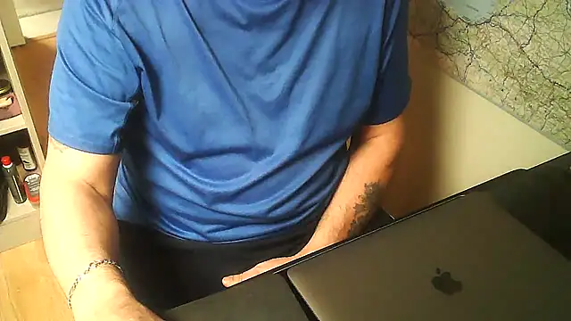 Snapshot of DUDURA@xh chatting on 11, 2, 2025 DUDURAxh online show from 11, 2, 2025