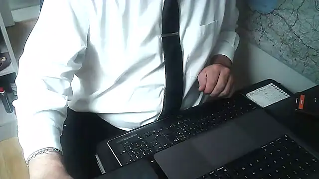 Snapshot of DUDURA@xh chatting on 24, 2, 2025 DUDURAxh online show from 24, 2, 2025