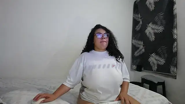 mabigomez00 online show from 29, 4, 2026